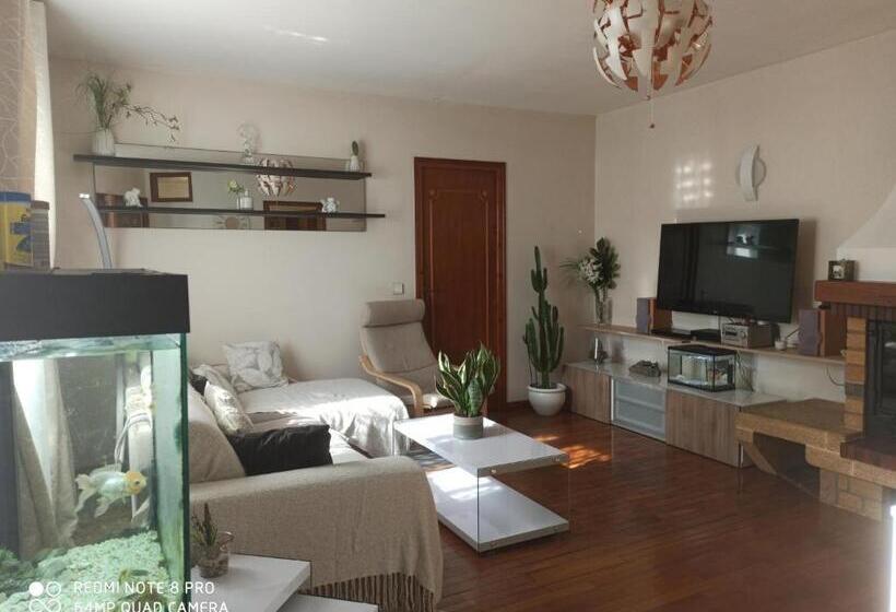 Апартаменты 2 Спальни, La Campagne Dans La Ville , Maison D Hôtes