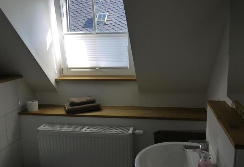 Casa 1 Quarto, Schlössje