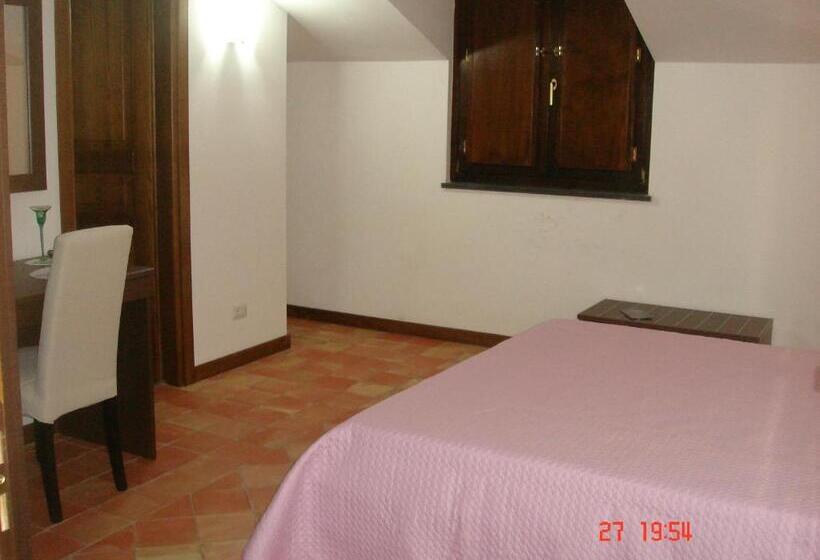 Номер Стандарт, Agriturismo Ai Monaci