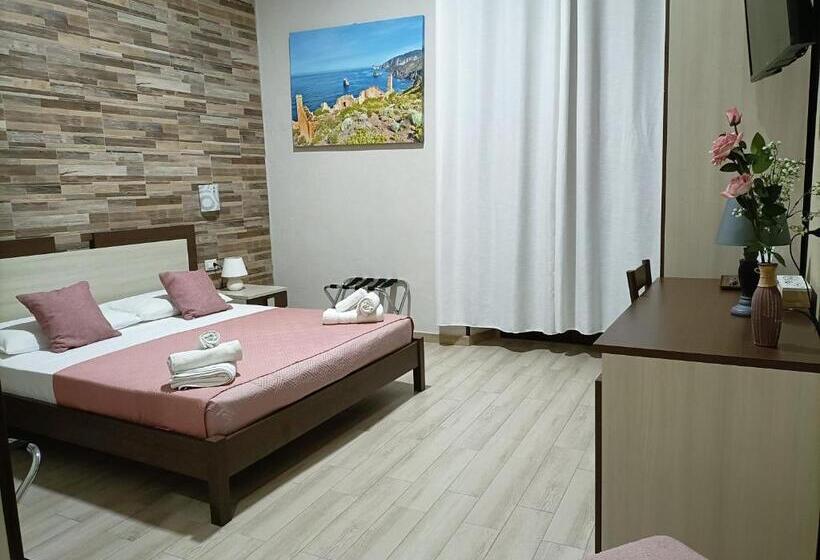 Номер Стандарт, Domos La Corte Ghibellina