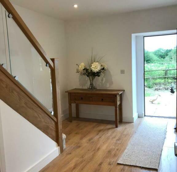 Дом 2 Спальни, The Hayloft Cheshire
