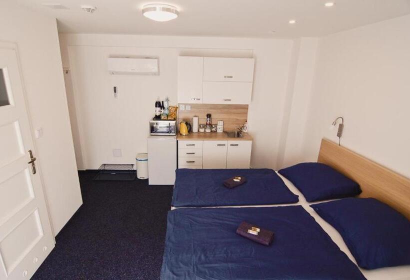 آپارتمان 1 خوابه با بالکن, Aparthotel Vítkovice