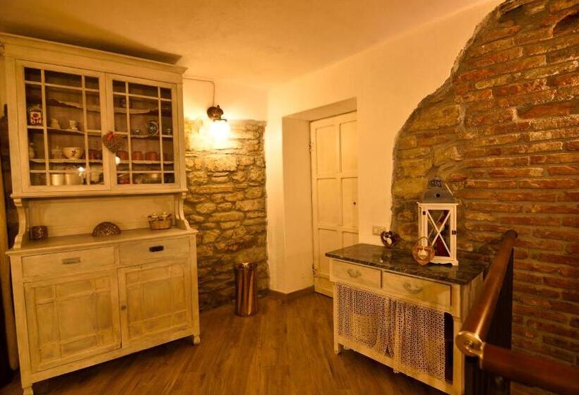 标准间, Il Borgo Del Castello