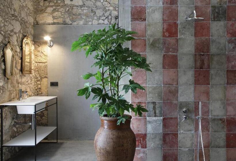 اتاق لوکس, Isonzo Suites