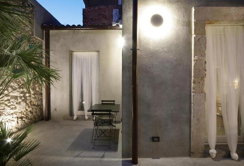 اتاق لوکس, Isonzo Suites
