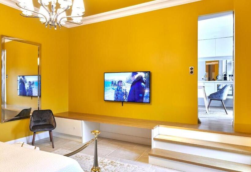 Люкс Deluxe Кровать Кинг, L Appartement Et Les Suites De Vjl..