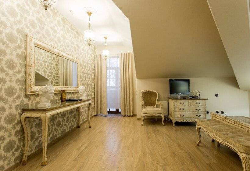 Люкс, Art Hotel Nikolaevsky Posad