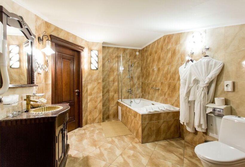 Семейный Номер, Art Hotel Nikolaevsky Posad