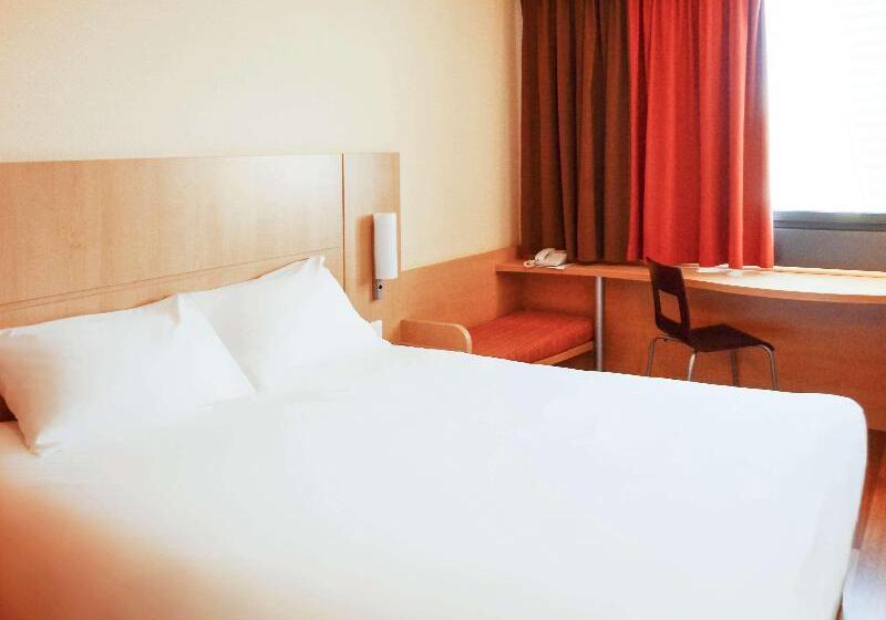 Номер Стандарт, Ibis Marseille Centre Euromed