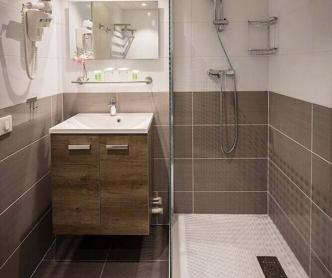 استودیوی استاندارد, Les Loges Du Park