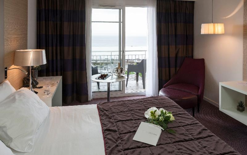 Номер Deluxe Вид на Море, Spa Marin Du Val Andre Thalasso Resort