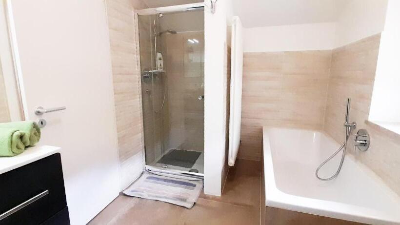 Suite com Varanda, Home Suite Home Bed & Breakfast