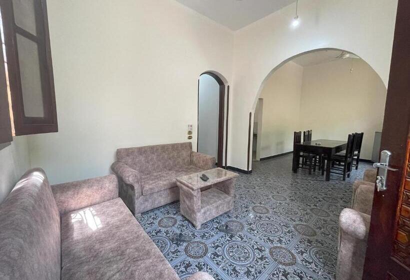 استودیو خانوادگی, Gîte Hôtel Ramla Louxor