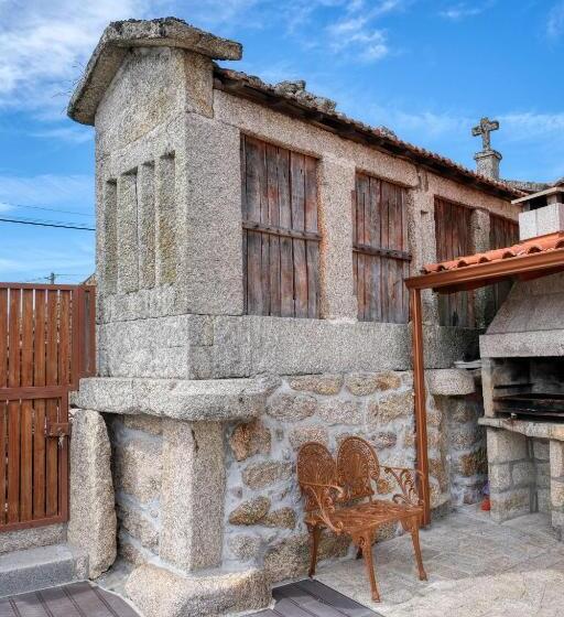 Дом 3 Спальни, Casa Da Touça