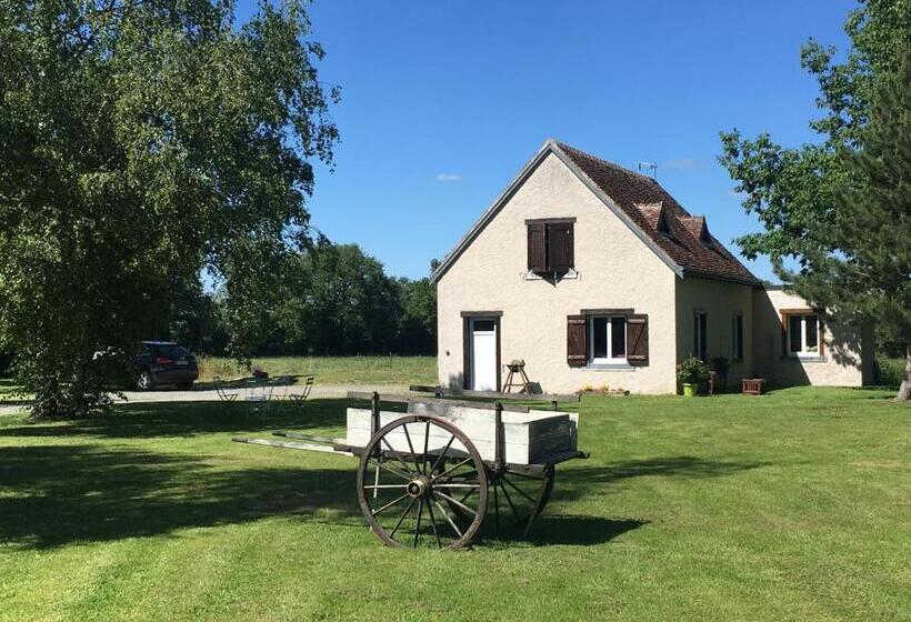 Семейный Номер, Domaine Des Cossères