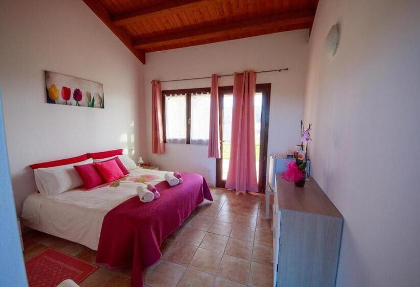 Номер Стандарт Вид на Сад, Agriturismo Poggio Monte Saturnia