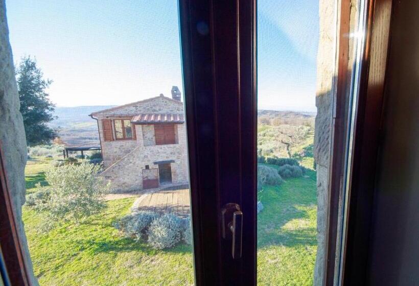 Номер Стандарт, Agriturismo Poggio Monte Saturnia
