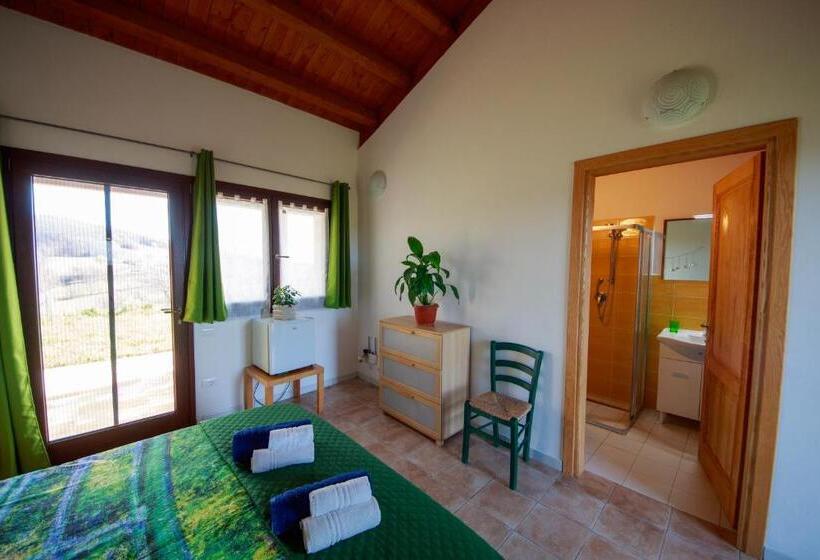 חדר סטנדרט נוף לגינה, Agriturismo Poggio Monte Saturnia