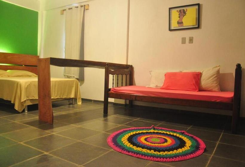 Люкс Superior, O Caramuru Hostel   Cumuruxatiba