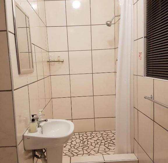 Номер Стандарт, Karoo View Guesthouse Cradock