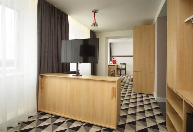 Апартаменты 1 Спальня, Azimut Hotel Astrakhan