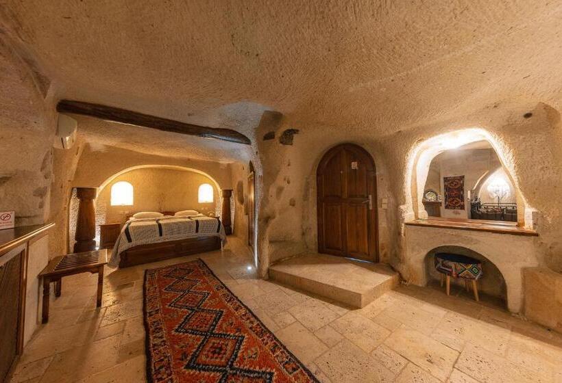 Полулюкс, Cappadocia Cave Suites