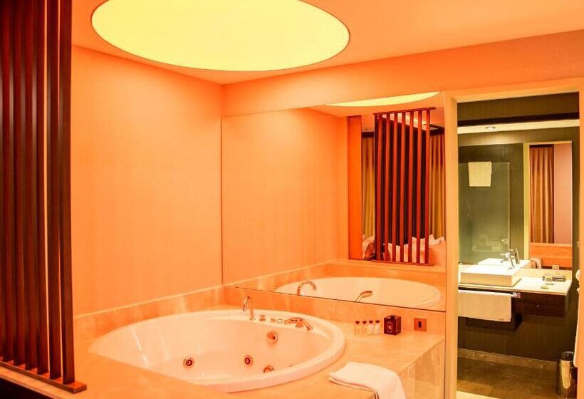 اتاق سوپریور, Cratos Premium Hotel Casino & Spa
