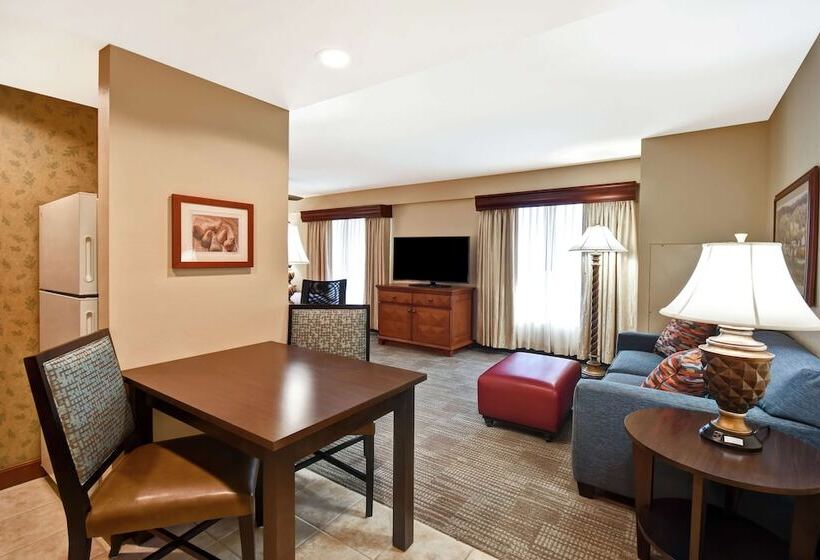 带双人床的标准工作室, Homewood Suites Lancaster