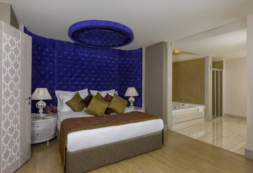 Suíte Cama King, Royal Alhambra Palace