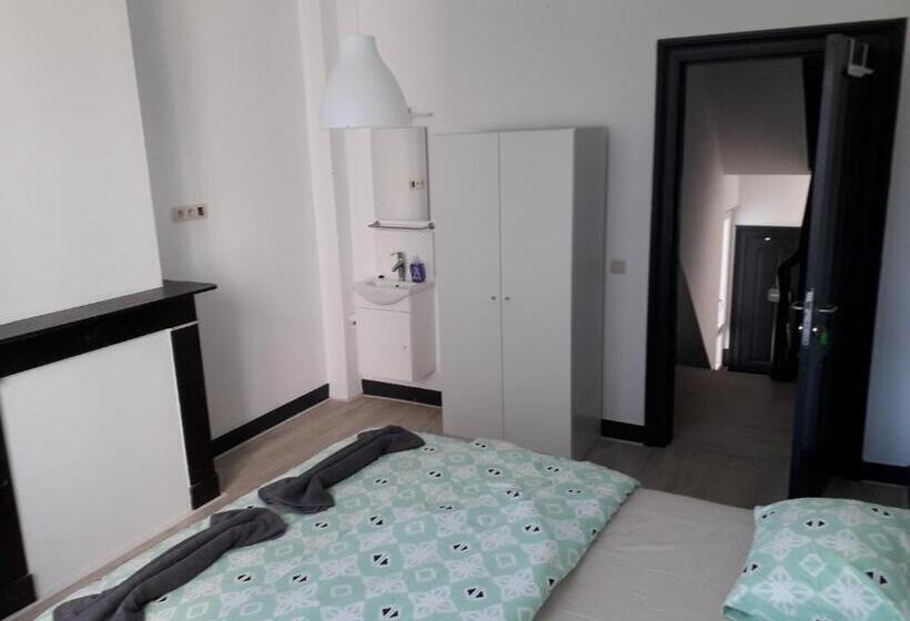 اتاق استاندارد با سرویس بهداشتی مشترک, Leonard Room