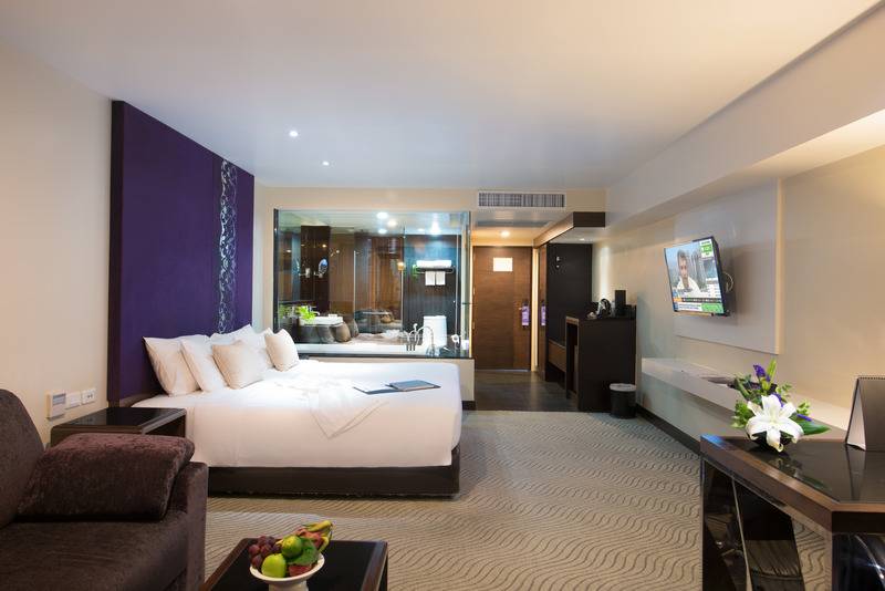 Quarto Deluxe, Furama Silom
