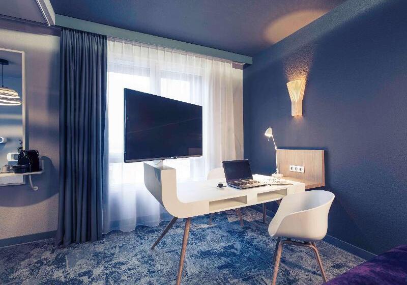 اتاق لوکس با تخت بزرگ, Sheraton Shanghai Hongkou