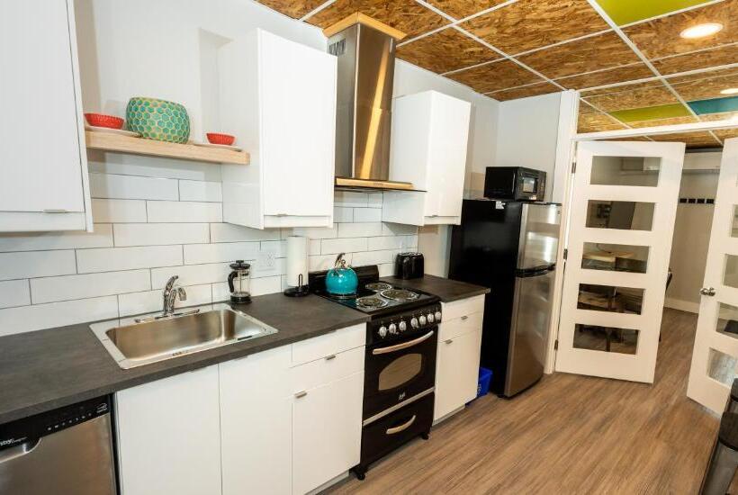 スイート, Morel Executive Suites