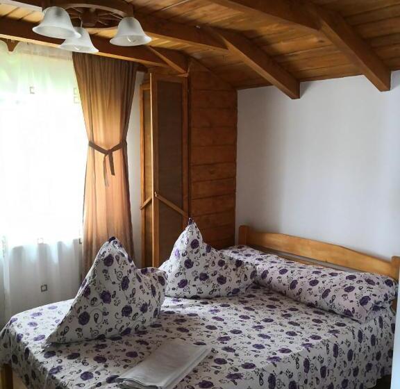 خانه 4 خوابه, Casa De Vacanta Aurelia