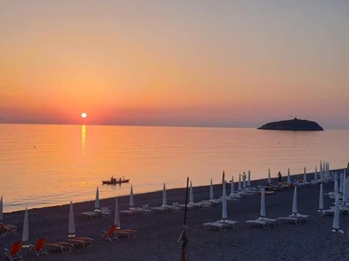 Номер Стандарт Трехместный, Il Molo Camere Per Vacanze