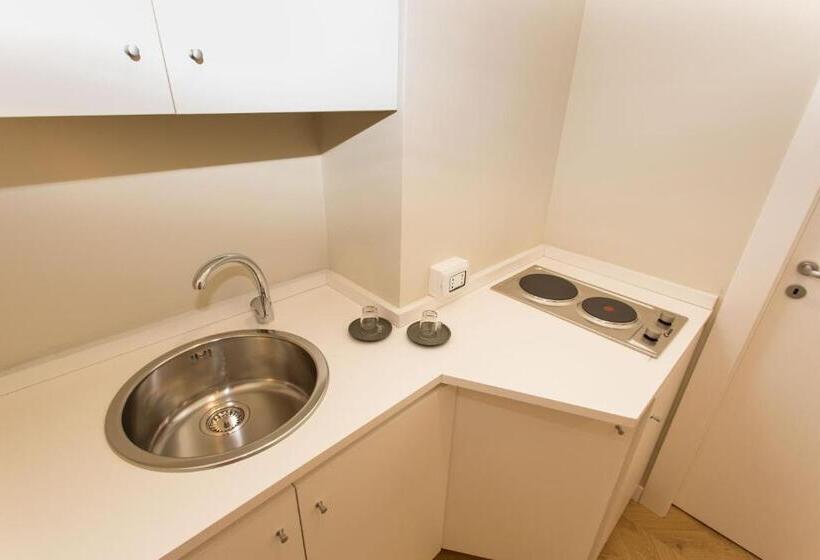 اتاق لوکس با بالکن, Le Affacciate Bruzie Home Guest House