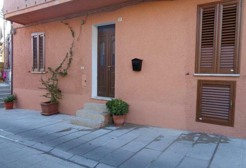 اتاق لوکس, Sardinia Holiday B&b Spargi