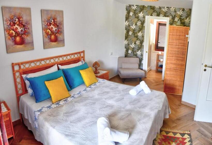 Quarto Estandar com Sacada, Simo Amour