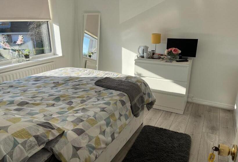 Quarto Estandar, Chateau Julie