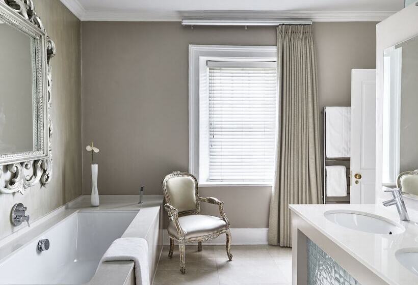 Люкс Повышенной Комфортности, Dock House Boutique Hotel And Spa By Newmark