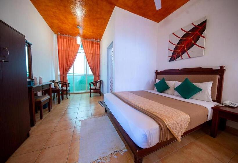 Quarto Economy, Olympus Plaza