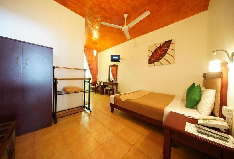 Quarto Economy Individual, Olympus Plaza