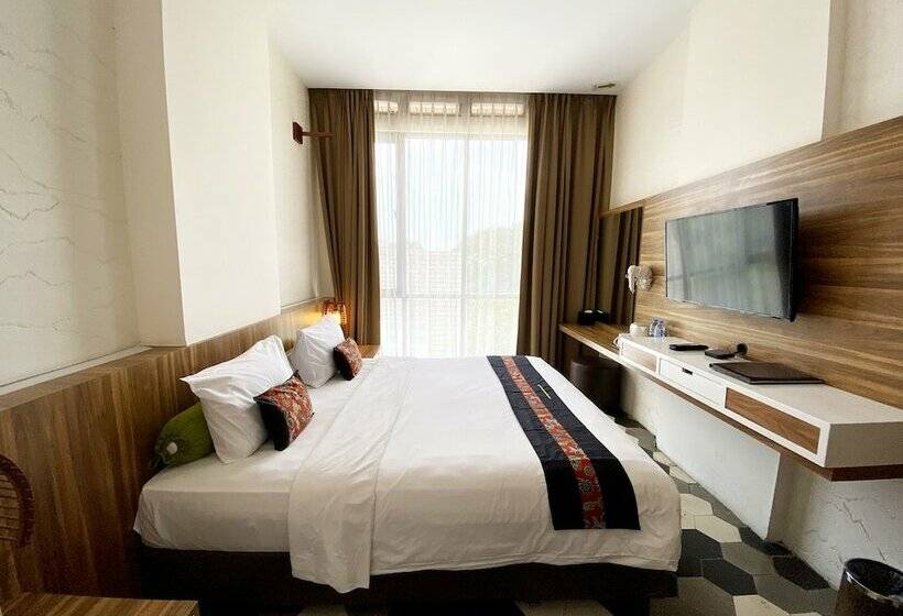스탠다드 룸 킹사이즈 침대, Green Forest Resort & Wedding Bandung