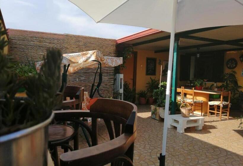 Quarto Estandar com Sacada, Green House