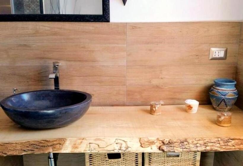 Quarto Estandar com Sacada, Green House
