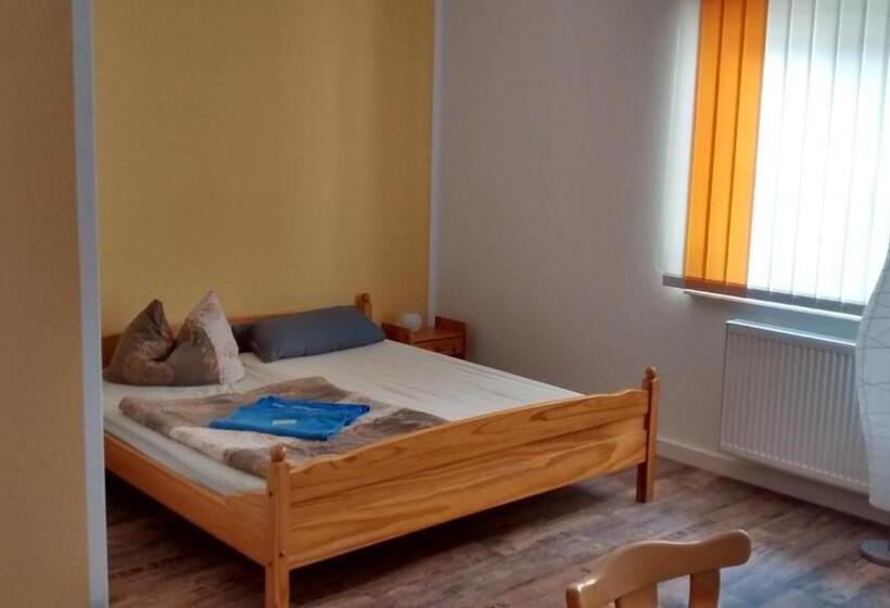 Семейный Номер, Zimmervermietung Schönfließer Stuben Auch Für Monteure