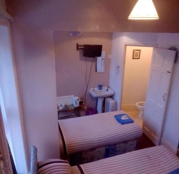 חדר סטנדרט לשלושה, Myroomz Golden Strand
