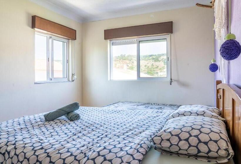 اتاق لوکس, Natural Mystic Hostel