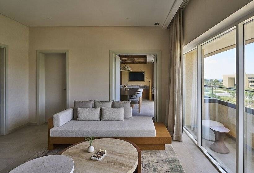 Президентский Люкс, Erth Abu Dhabi