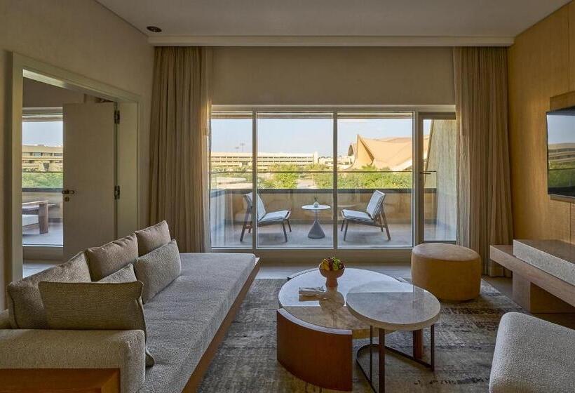 Люкс 2 Спальни, Erth Abu Dhabi